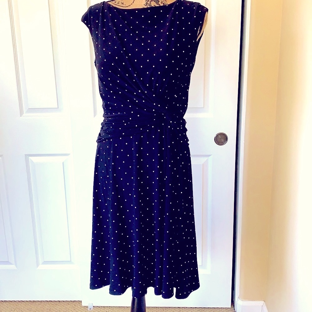 Lauren Ralph stylish polka-dotted dress sleeveless. Excellent condition.